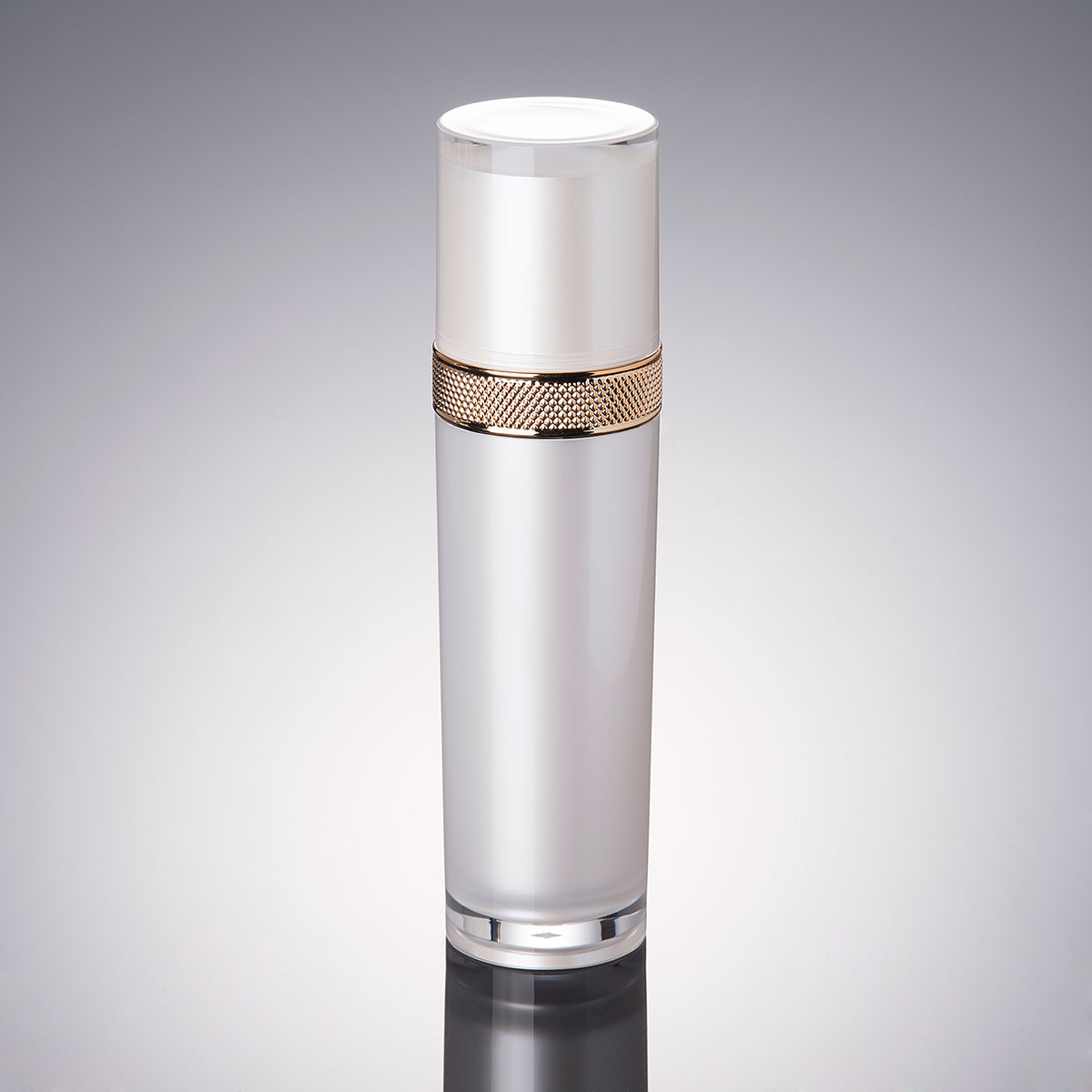 100ml pearl white acrylic/plas - Essence Serum Toner recension och pris